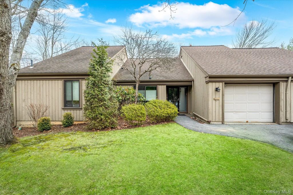 392 Heritage Hills # A, Somers