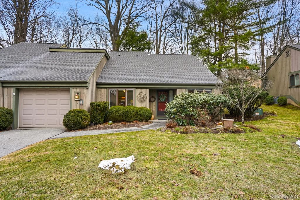 441 Heritage Hills # D, Somers