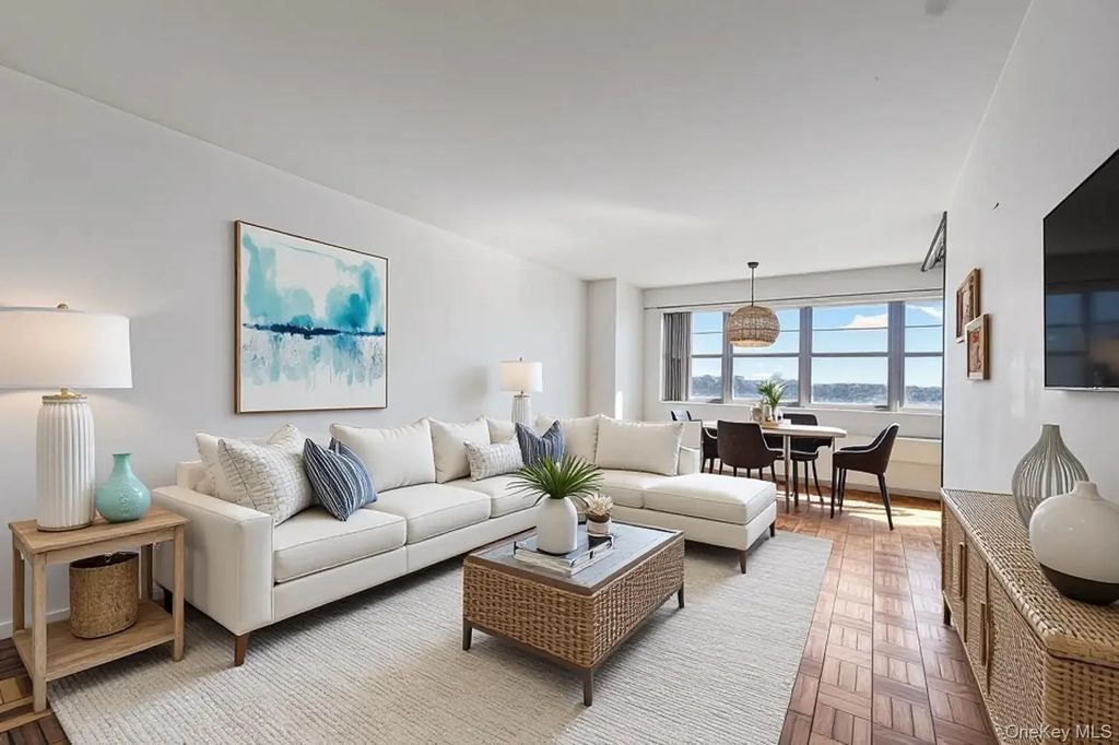 102-30 66th Road # 16g, Forest Hills