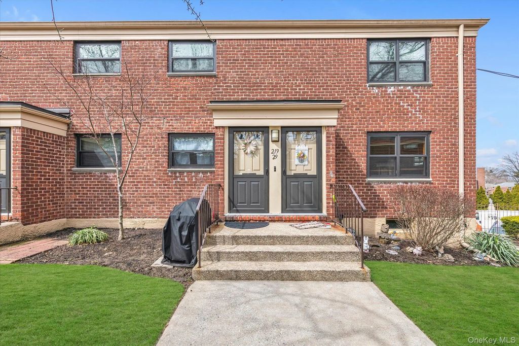 219-29 75th Avenue # 300a2, Oakland Gardens