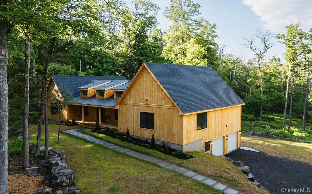 250 Cherry Hill Road, Accord