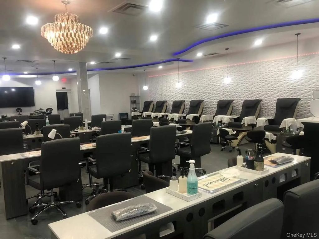2295 Hempstead Turnpike, East Meadow