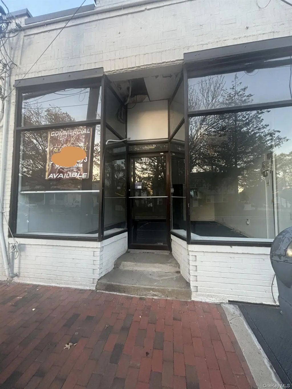 188 Hempstead Avenue, Lynbrook