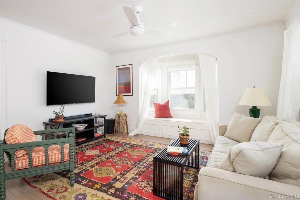446 6th Street, Greenport