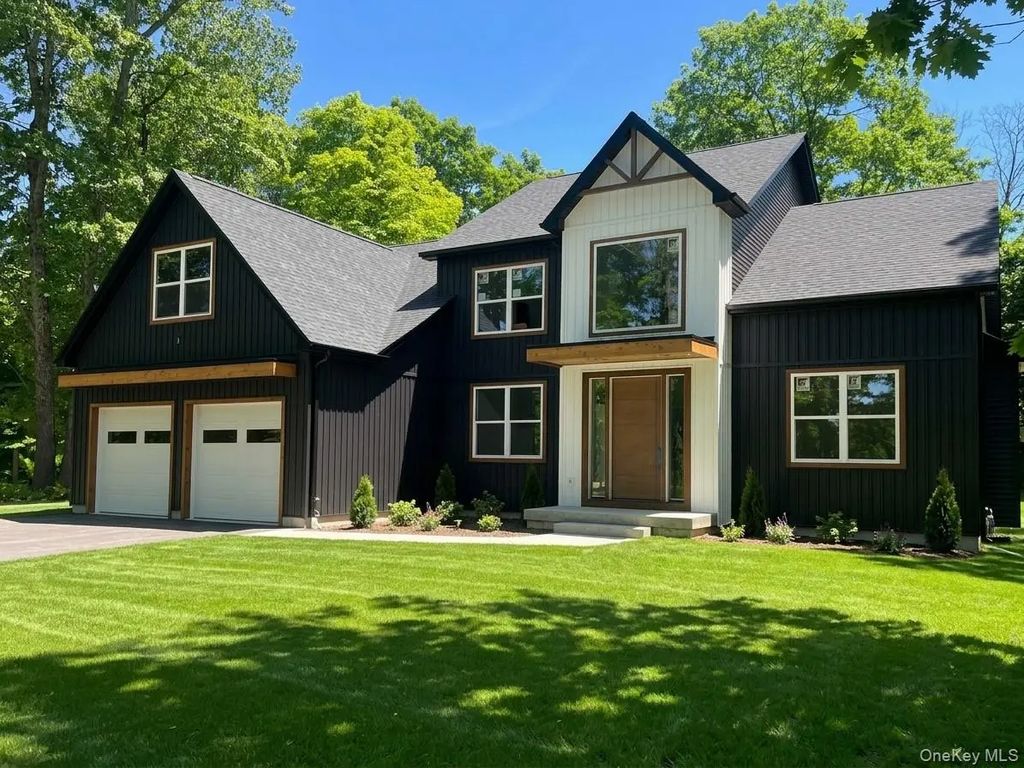 43 Maple Hill Drive, Millbrook