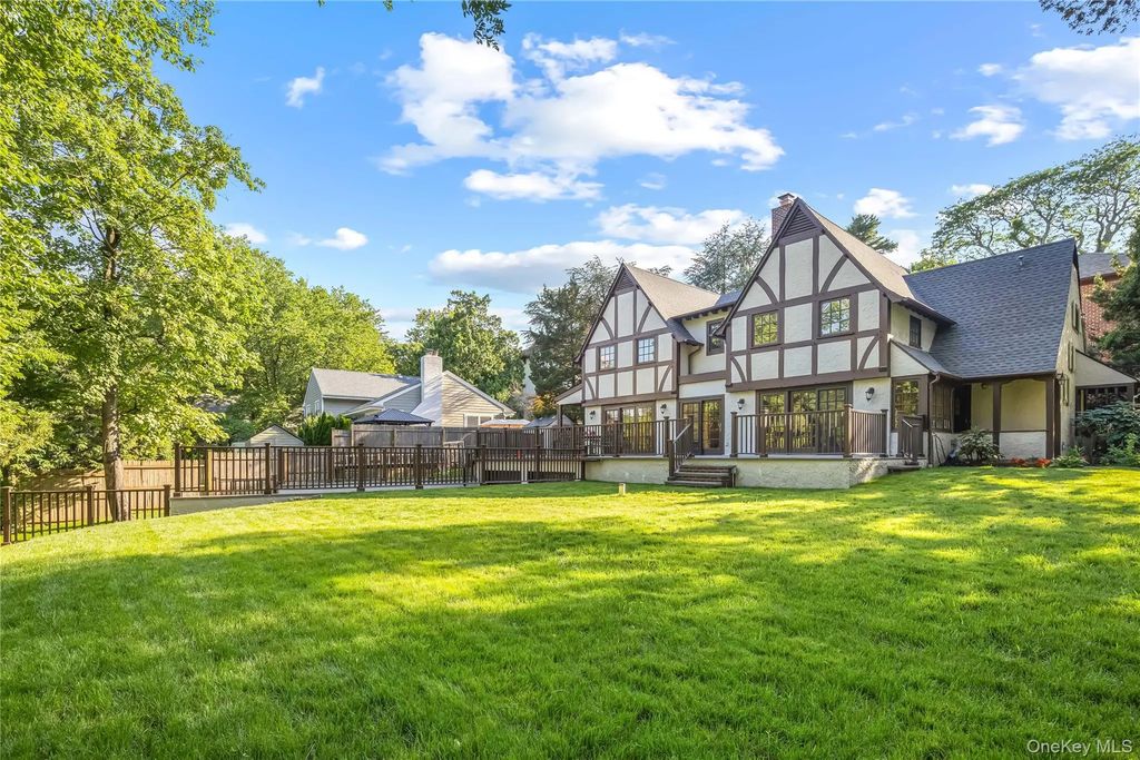 378 Beverly Road, Douglaston