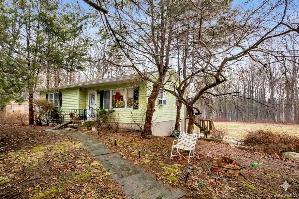 17 Last Road, Middletown