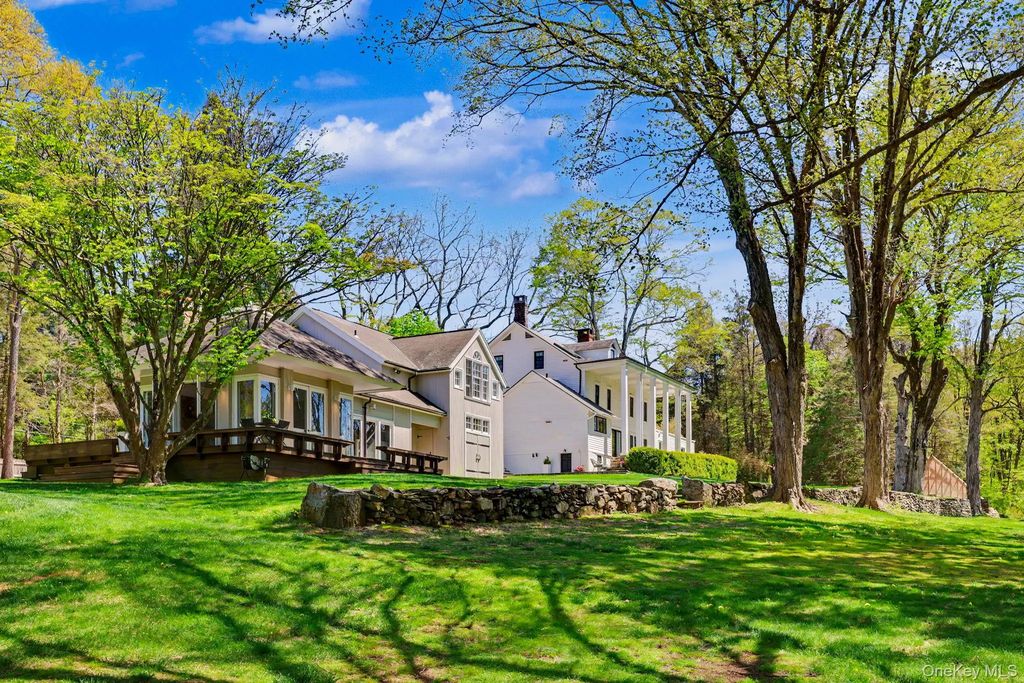 233 Long Ridge Road, Bedford