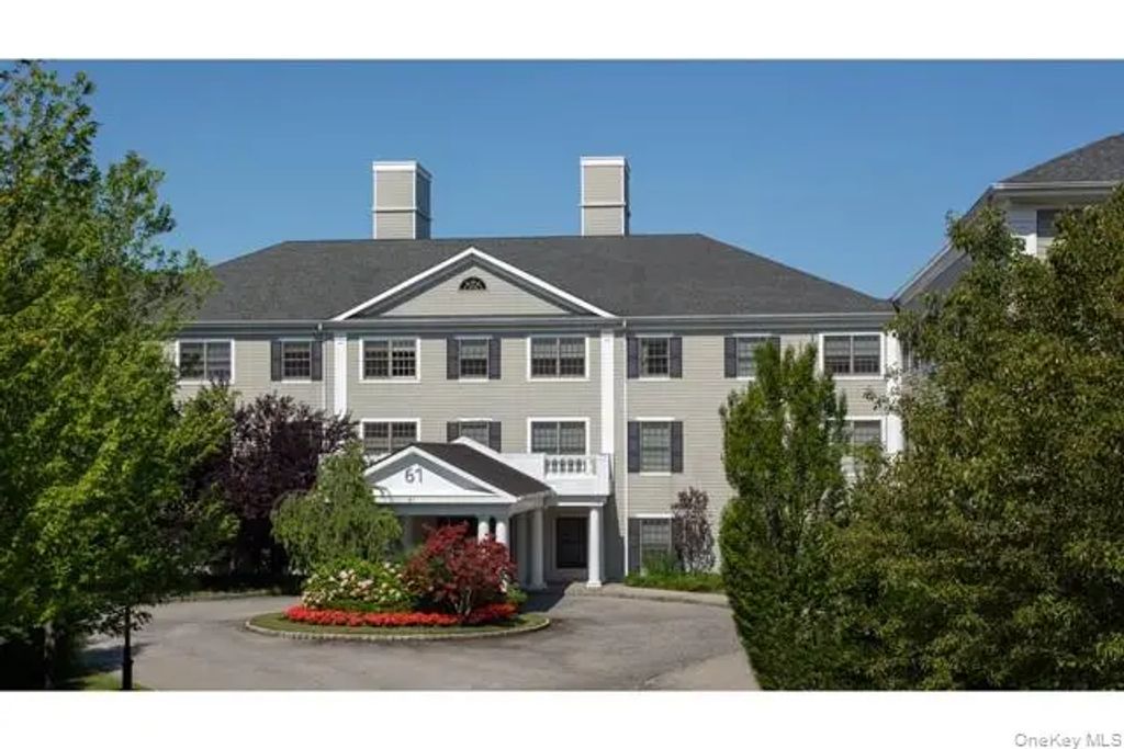 61 Bryant Avenue # 115, Roslyn Harbor