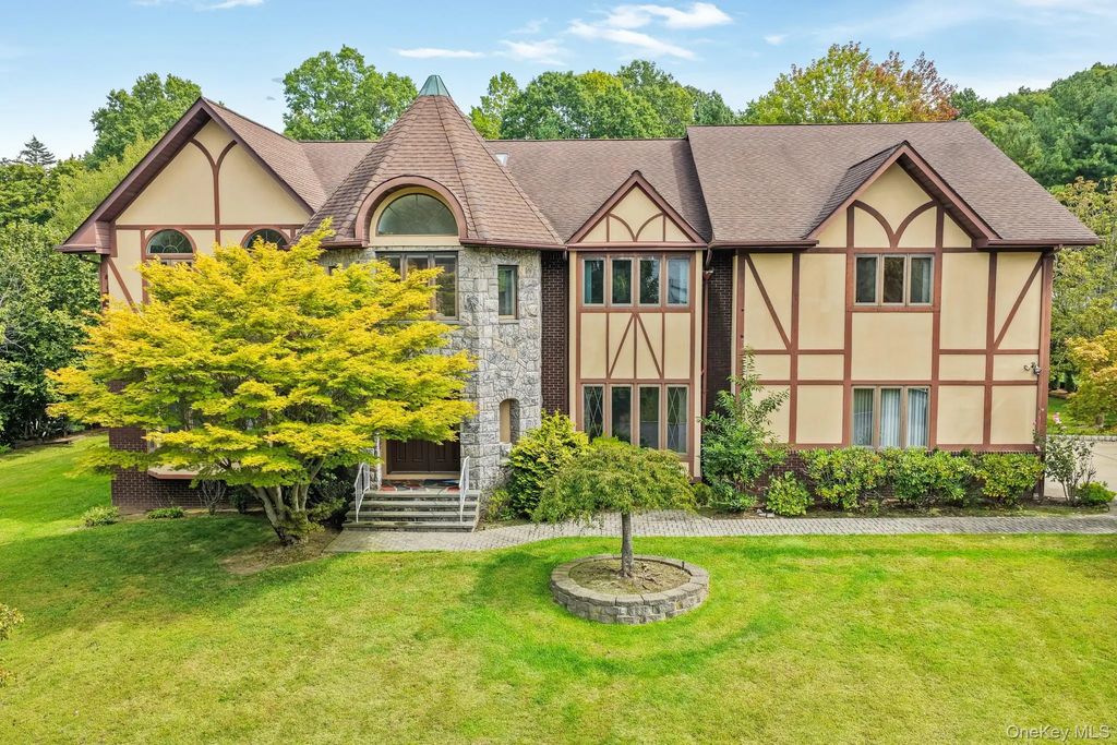47 Westchester View Lane, White Plains