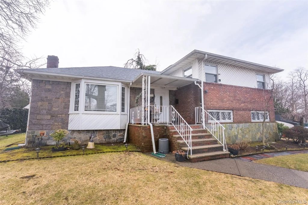 86-34 Francis Lewis Boulevard, Holliswood