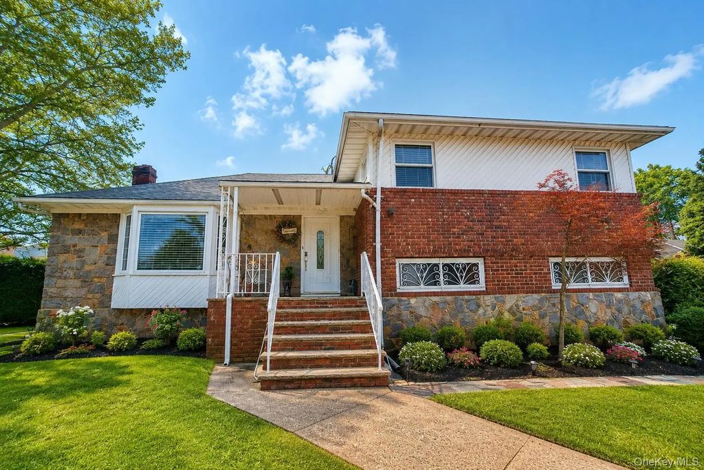 86-34 Francis Lewis Boulevard, Holliswood
