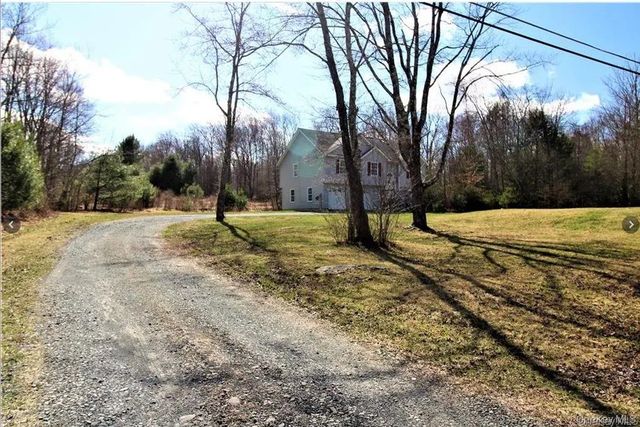 1123 Briggs Highway, Ellenville