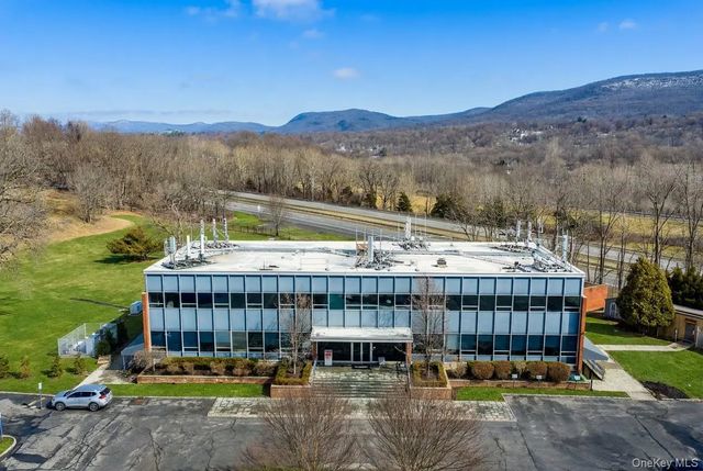 70 Pleasant Hill Road, New Windsor
