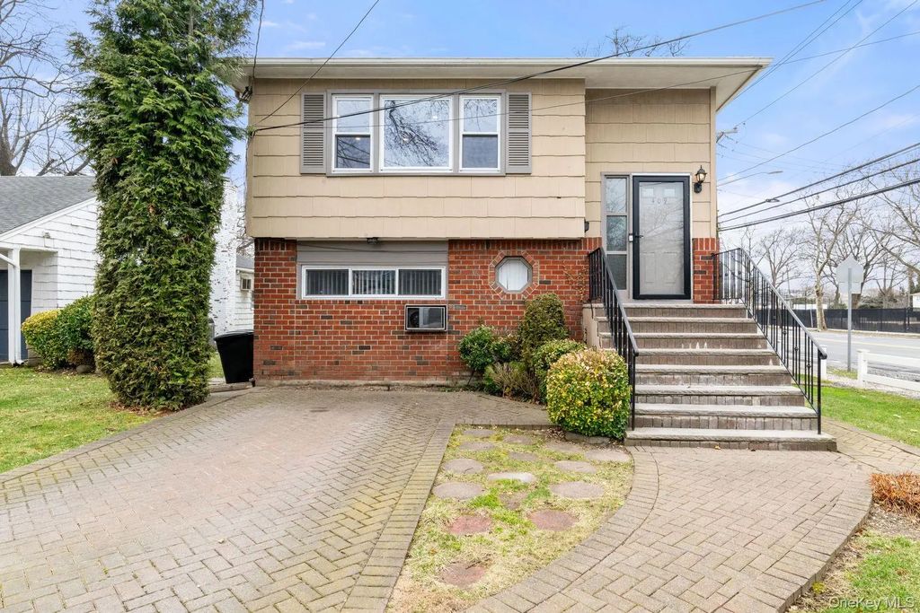 409 Barnard Avenue, Woodmere