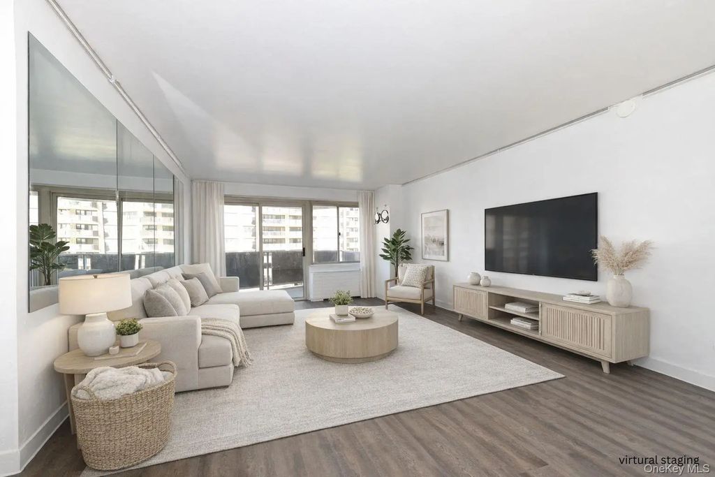 18-15 215th Street # 4l, Bayside