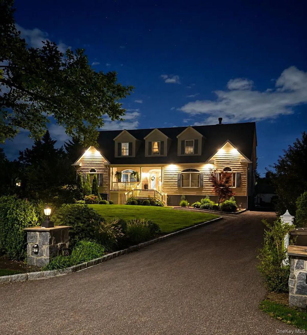 108 Awixa Avenue, Bay Shore