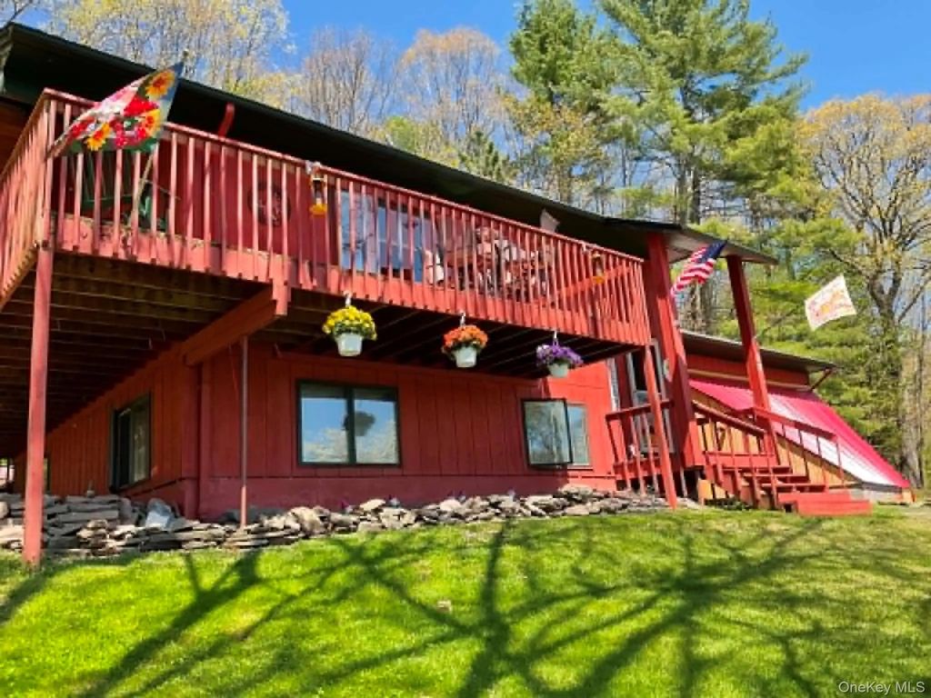 57 County Road 132, Hankins
