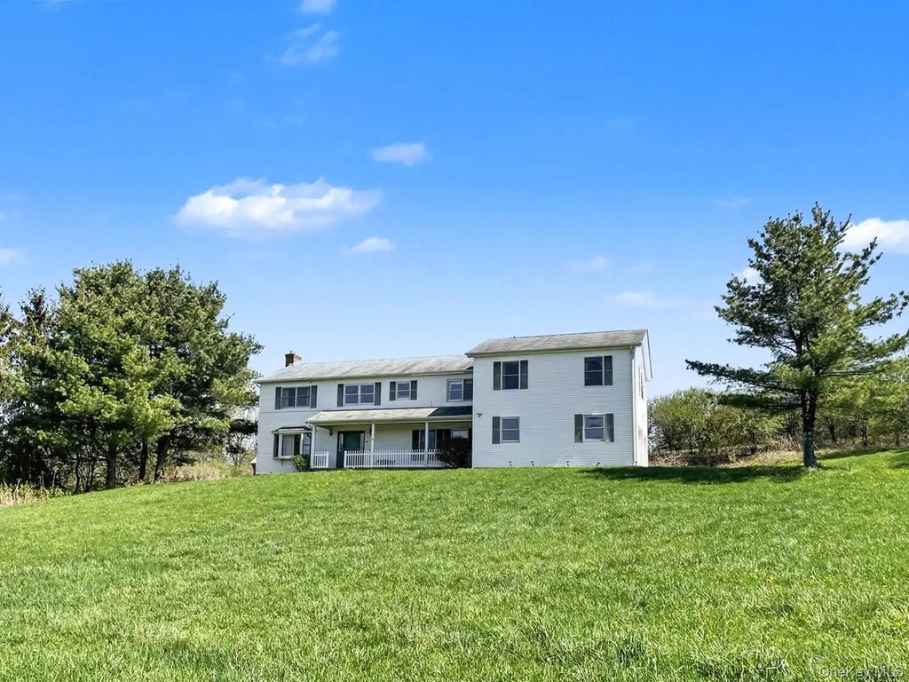 315 Arcadia Road, Goshen