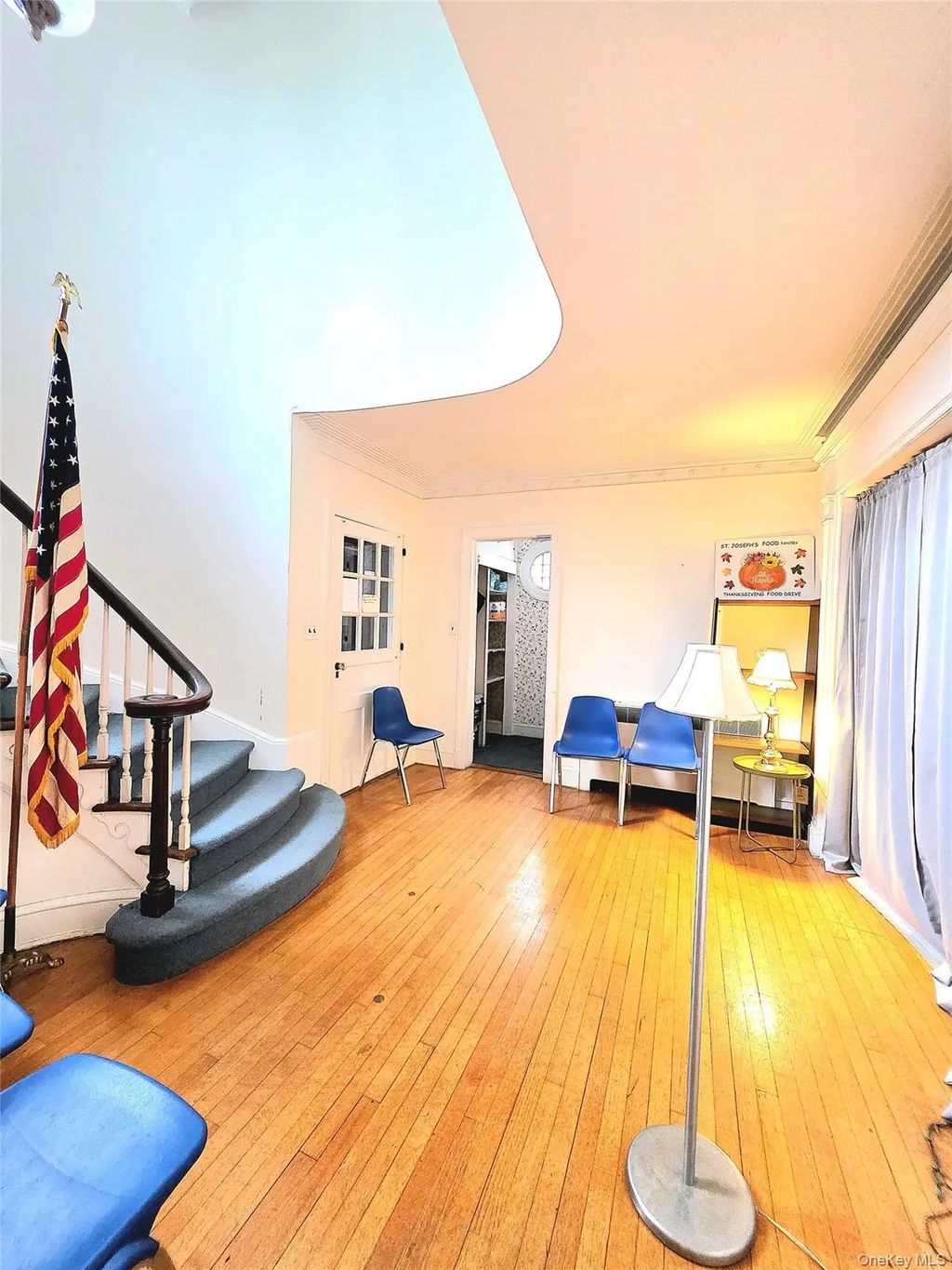 1379 Noel Avenue, Hewlett