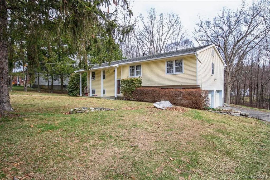 322 Lakeview Street, Mahopac