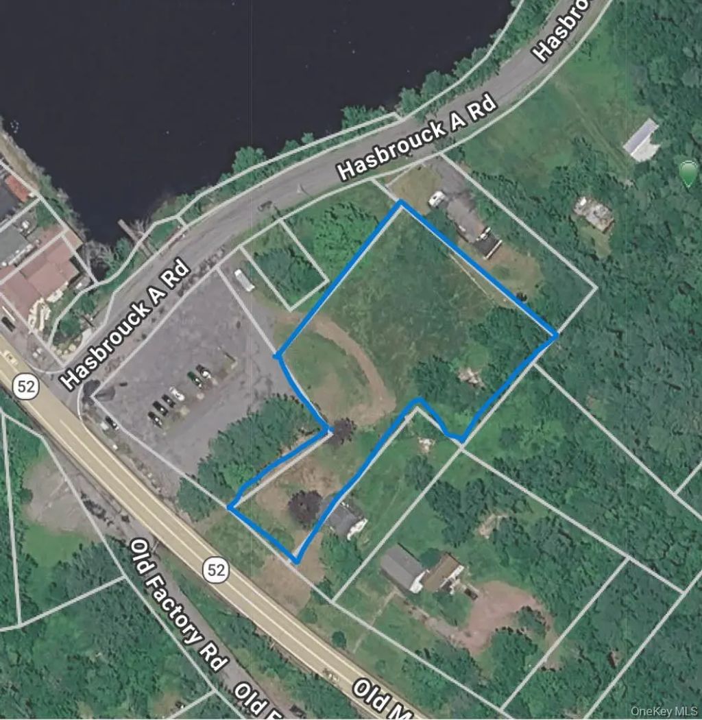 1122 State Route 52, Loch Sheldrake