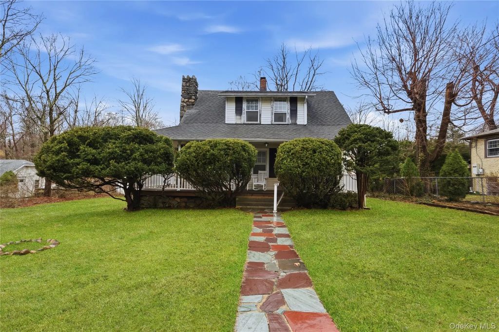 15 W Lake Boulevard, Mahopac