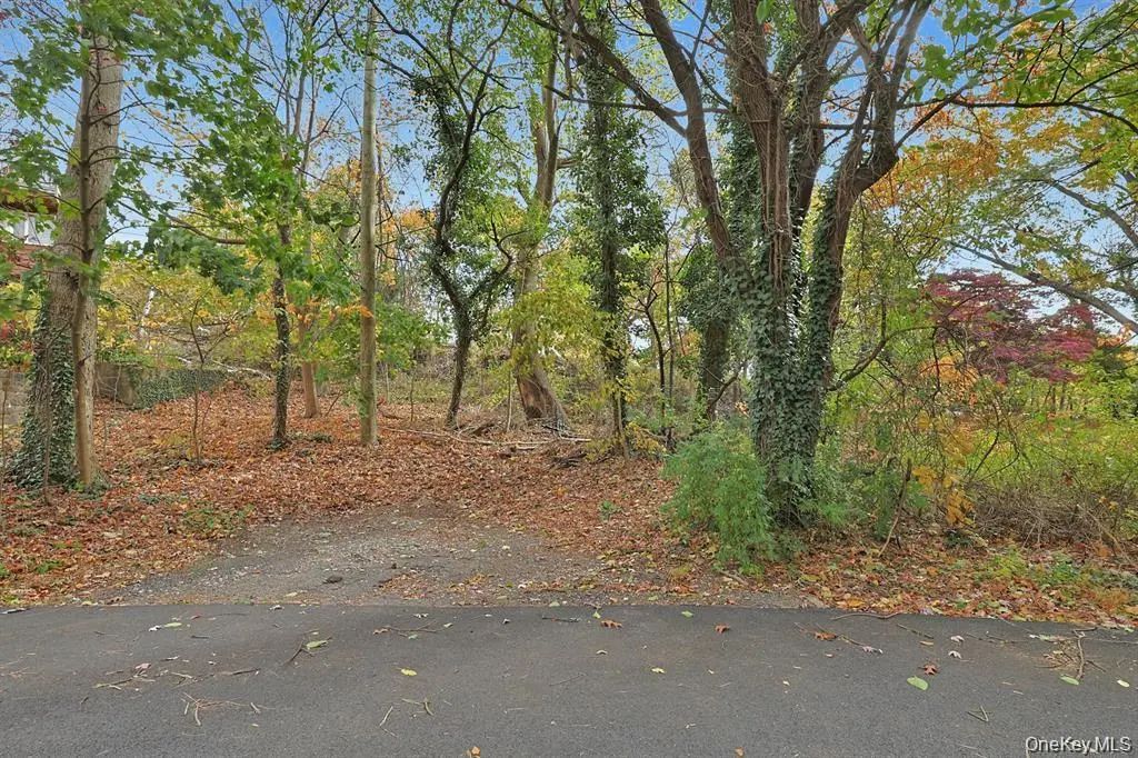 2 Shelburne Road, Yonkers