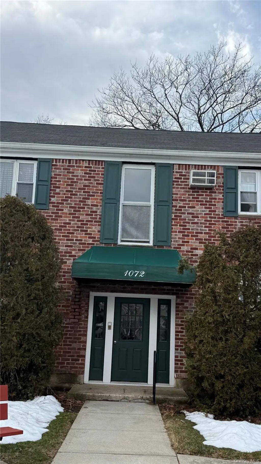 1072 Fenwood Drive 4, Valley Stream