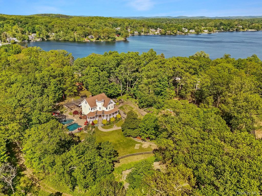 24 Jackson Road, Mahopac