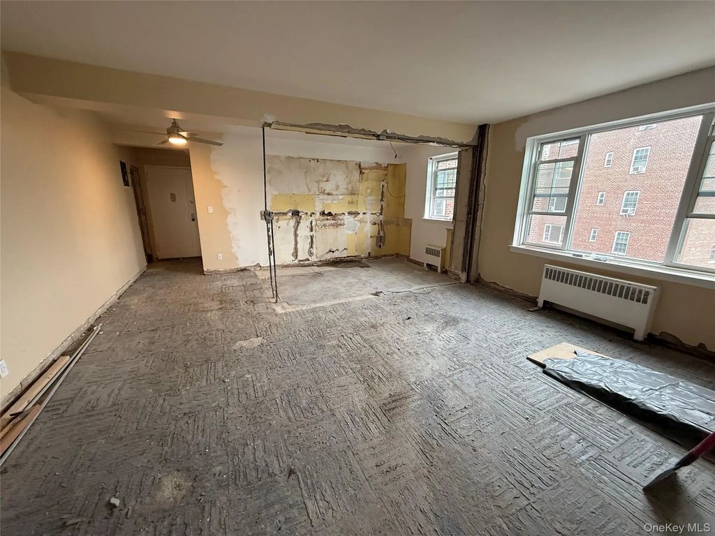 230 Pelham Road # 4n, New Rochelle