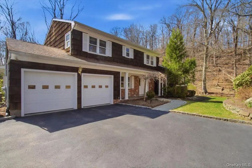 73 Cedar Hill Road, Bedford