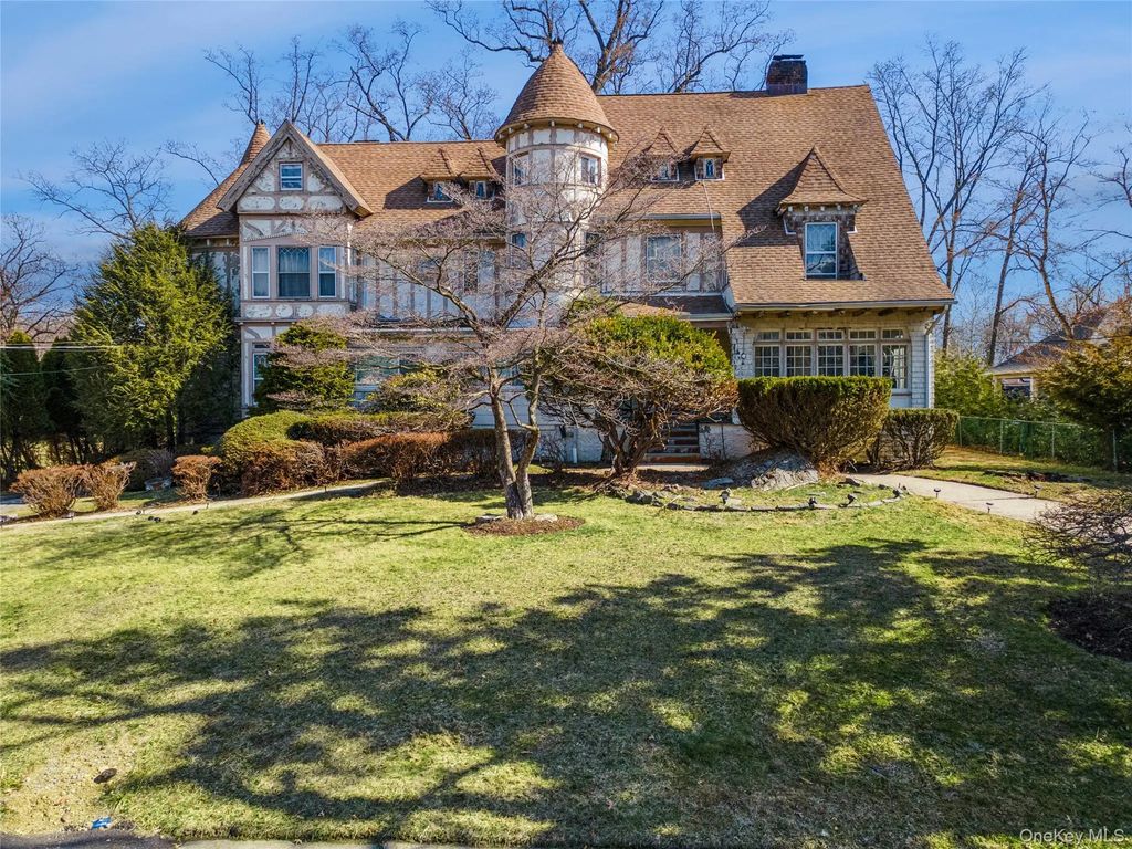 7 The Court, New Rochelle