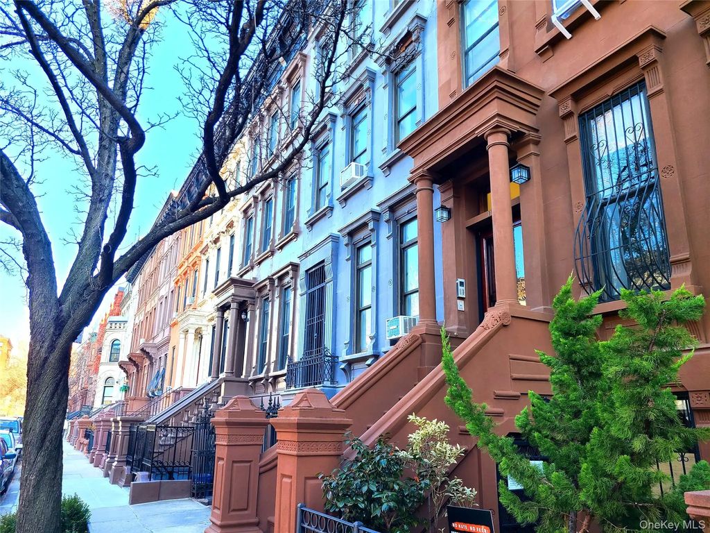 119 W 122nd Street, New York (Manhattan)