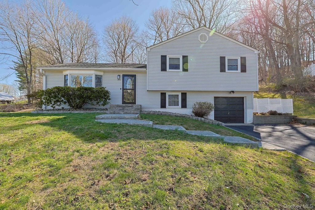 210 Varian Road, Cortlandt Manor