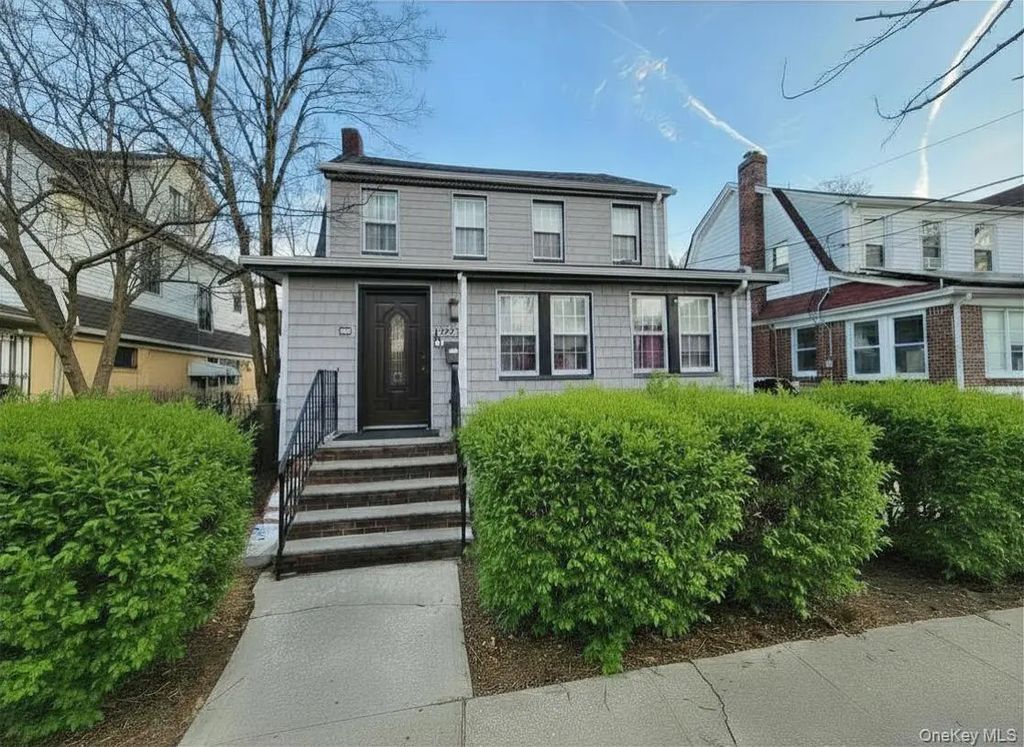 202-12 100th Avenue, Hollis