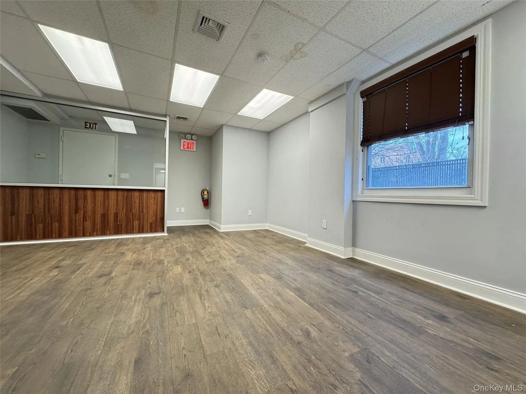 42-22 213 Street Level1 Bayside, Bayside