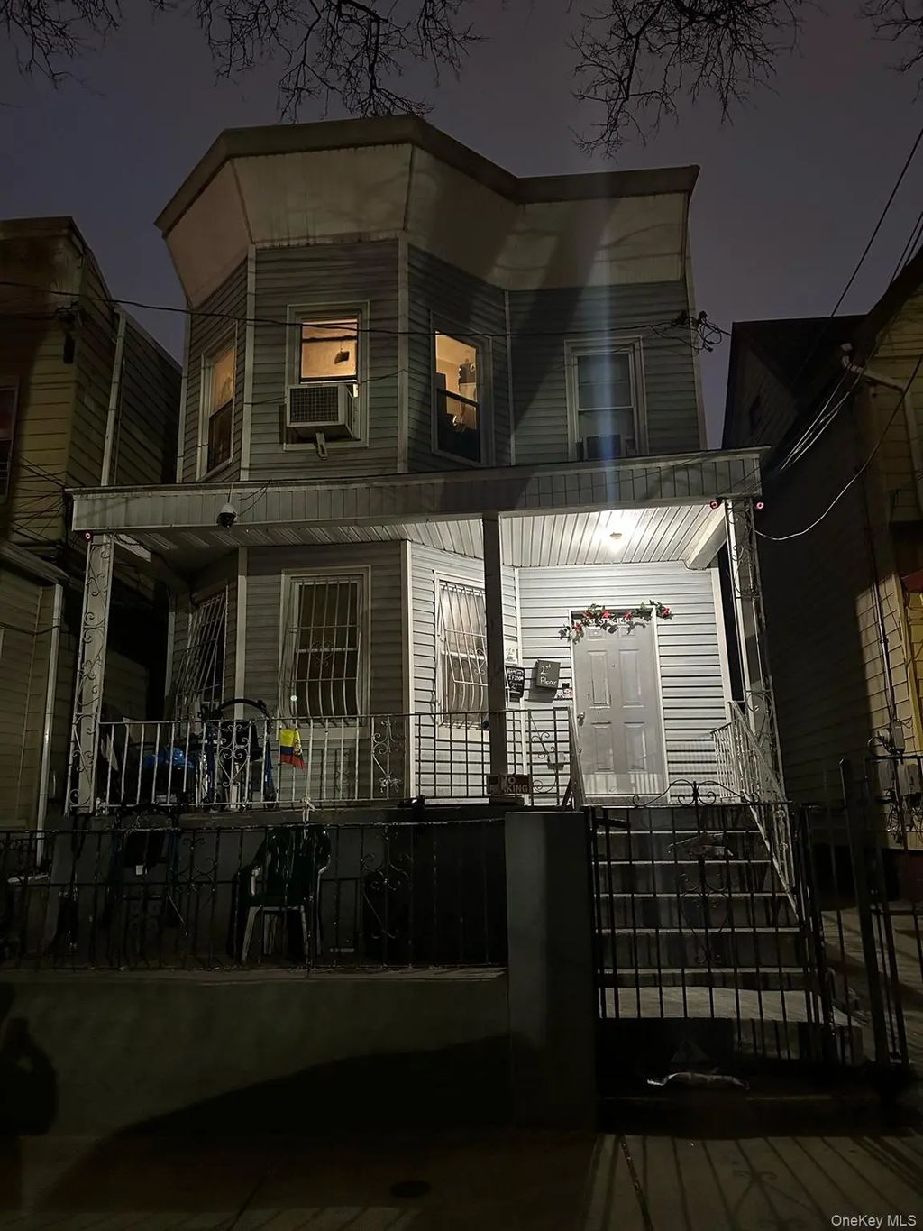35-44 100 St. Street, Corona