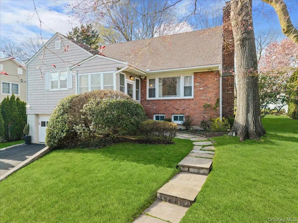 12 Collyer Place, White Plains