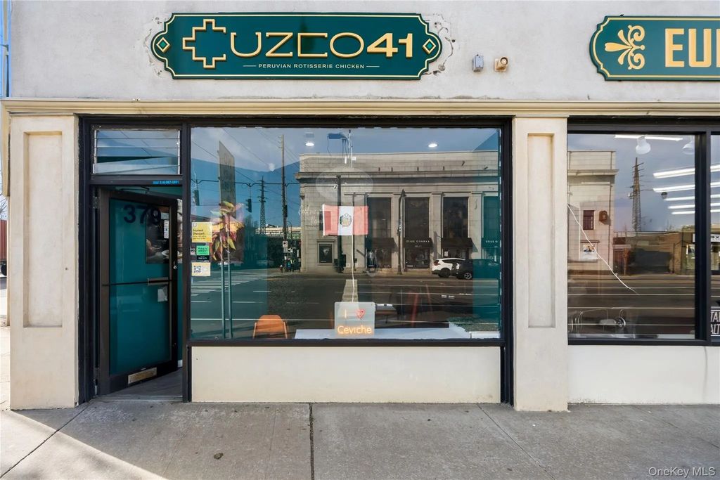 379 Sunrise Highway, Lynbrook
