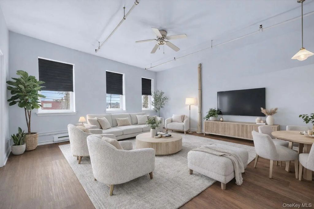 23 W Main Street # 1, Middletown