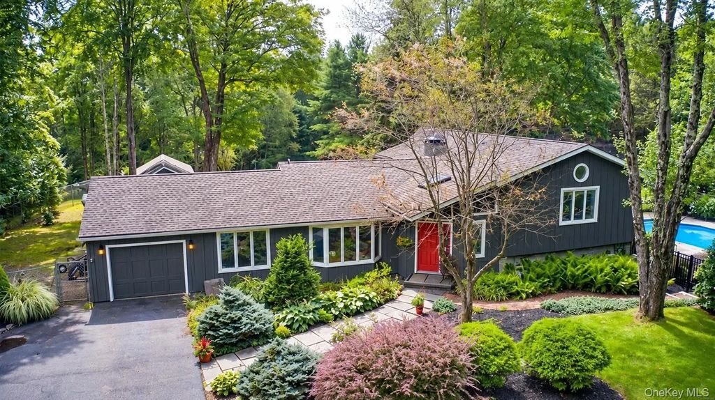 38 E Glen Wild Road, Glen Wild