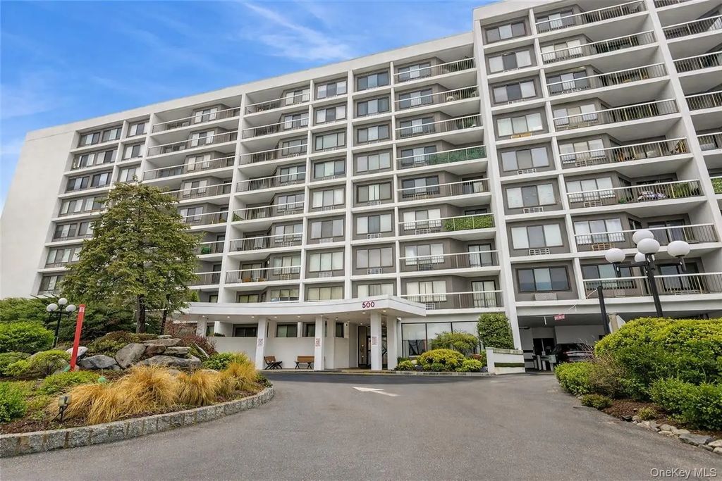 500 High Point Drive # 412, Hartsdale