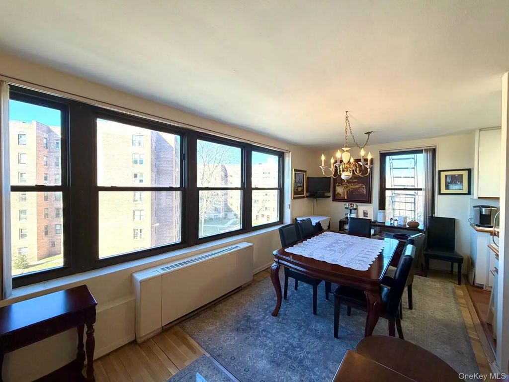 209-39 23 Ave # 4k, Bayside