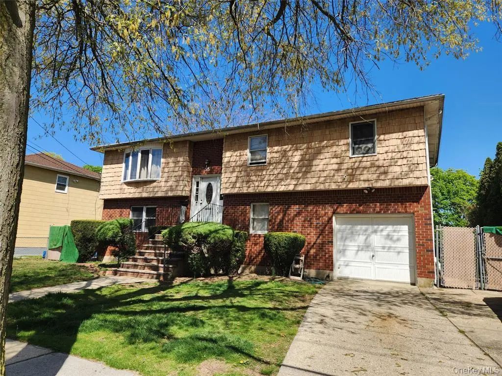 35 Mulford Place, Hempstead