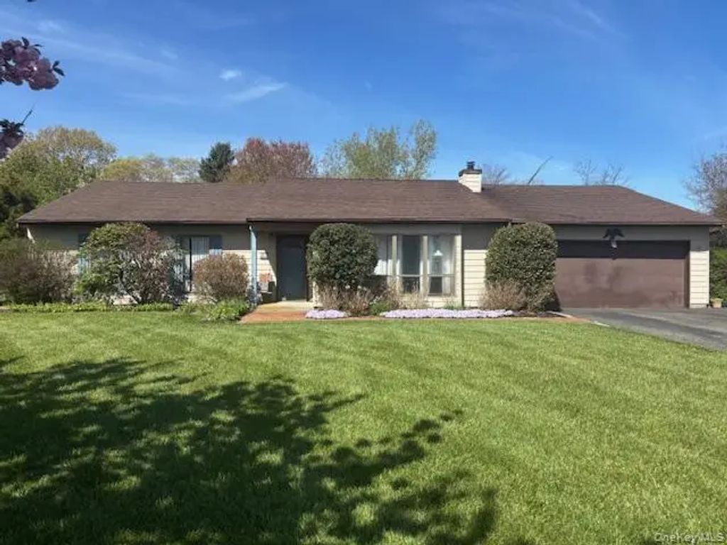 113 Southfield Road, Baiting Hollow