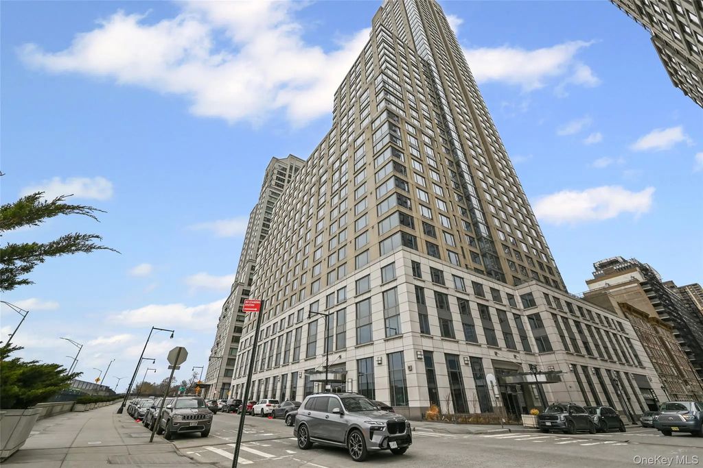 220 Riverside Boulevard # 19l, New York (Manhattan)