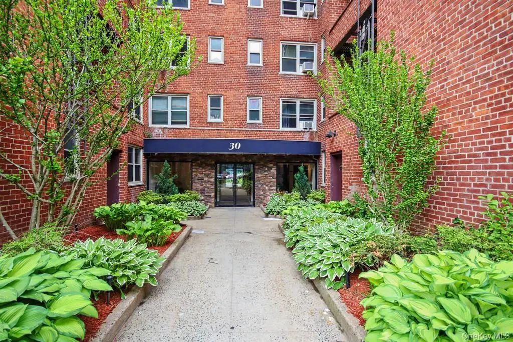 30 N Broadway # 4f, White Plains