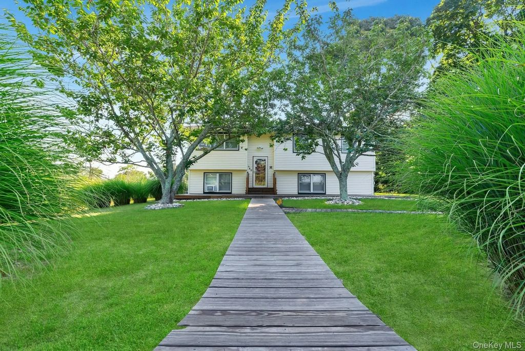 540 Conklin Road, Mattituck