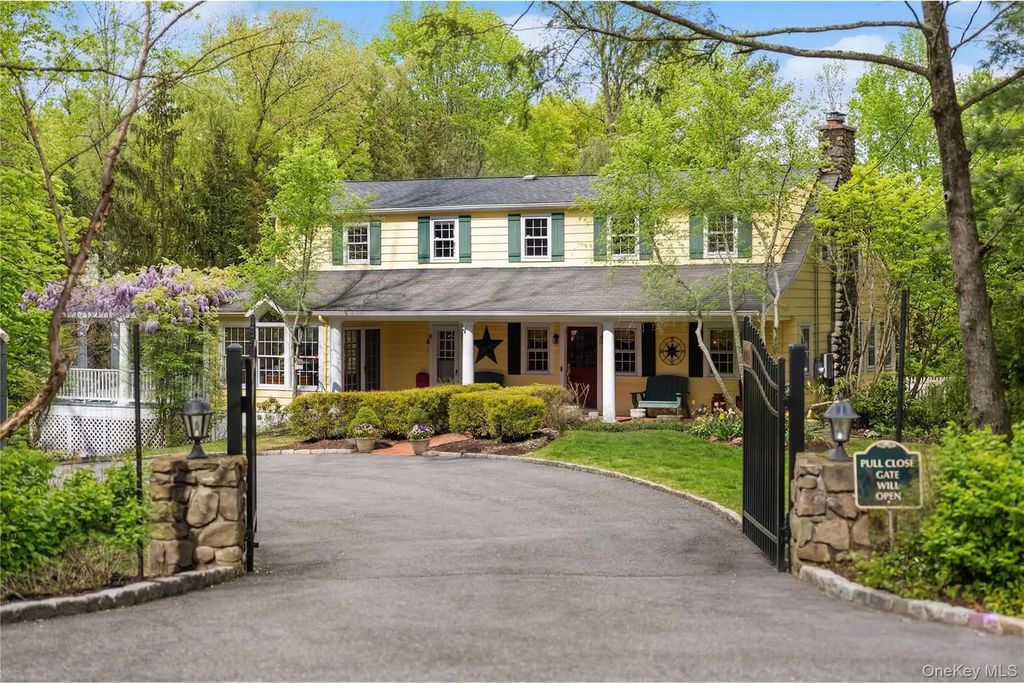 21 Kitchawan Drive, Chappaqua
